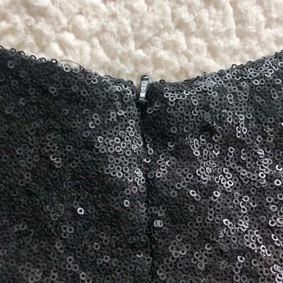Size 8 WORN ONCE Black Sequin Gown - Picture 3 of 7